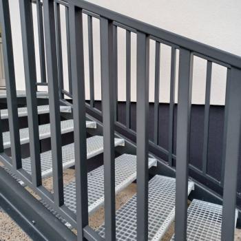 balustrady-nowoczesne-panelowe-2